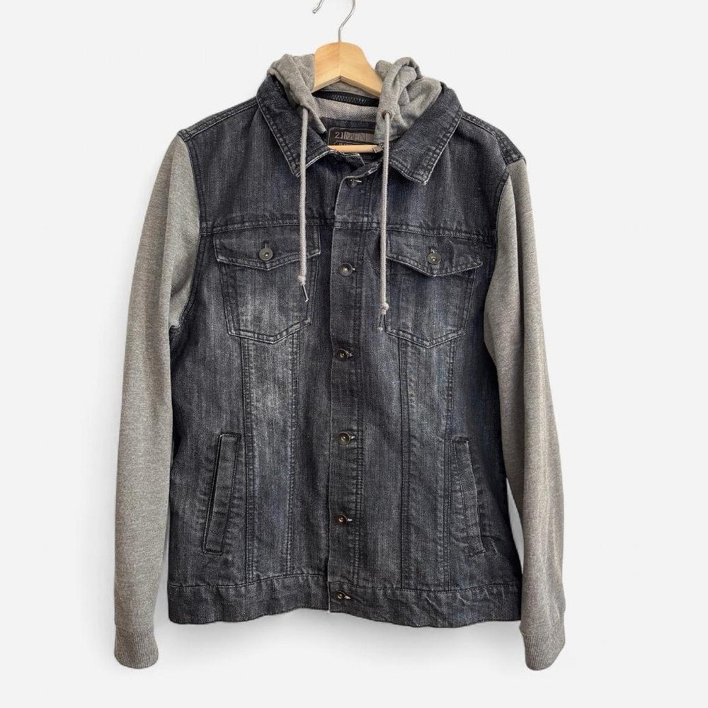 21 Men Denim Jacket with Gray Sleeves and Detachable Hoodie with Zipper